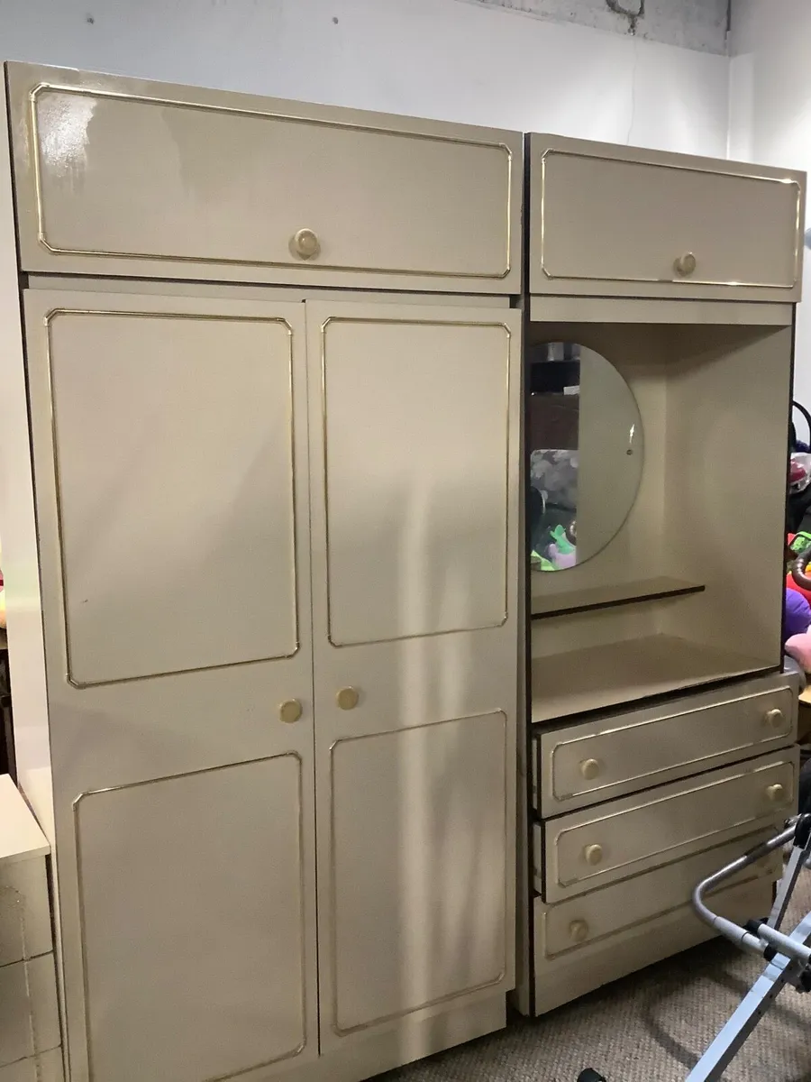 Bargain job lot of furniture - Image 2