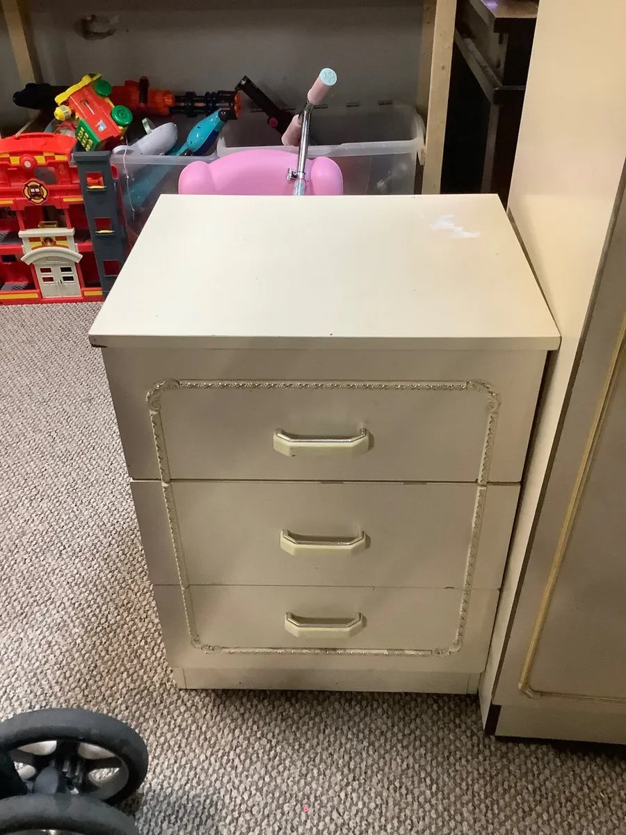 Bargain job lot of furniture - Image 4