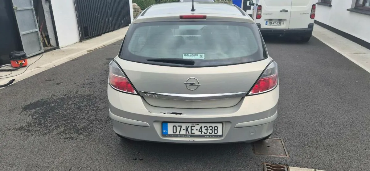 Opel Astra with NCT 03/26 - Image 4