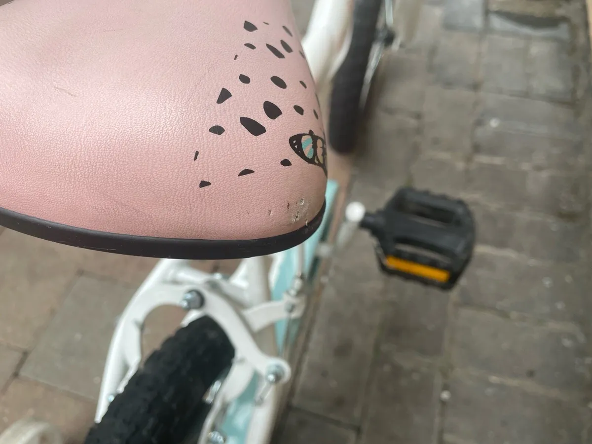 Girls 16” bicycle. - Image 3