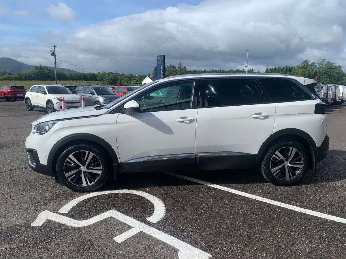 Peugeot 5008 2020 - Image 3