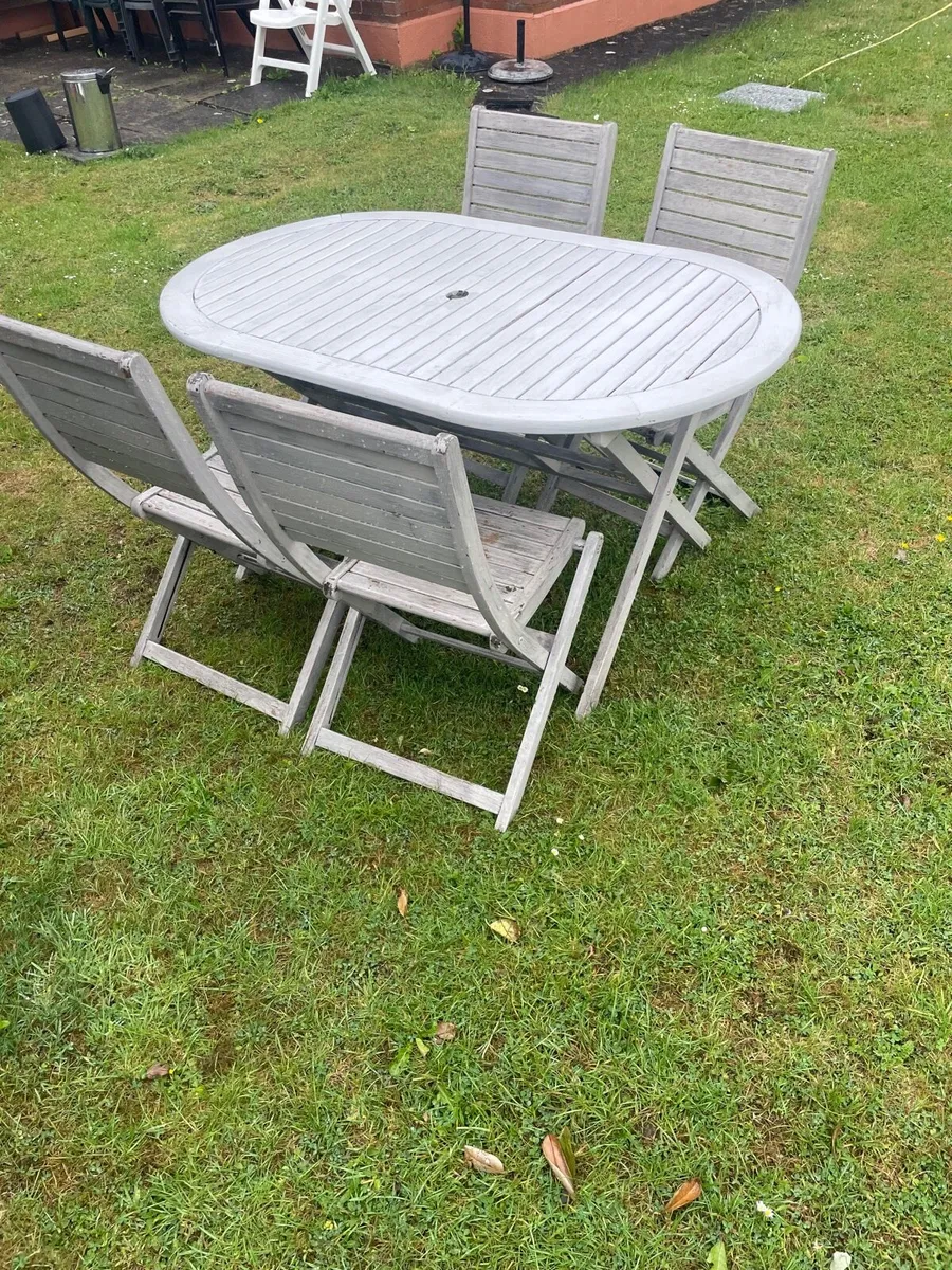 Garden furniture table and 4 chairs - Image 3