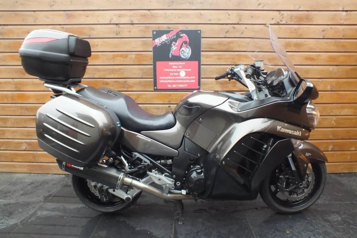 2010 Kawasaki GTR14  (Low Miles & STUNNING.) - Image 1