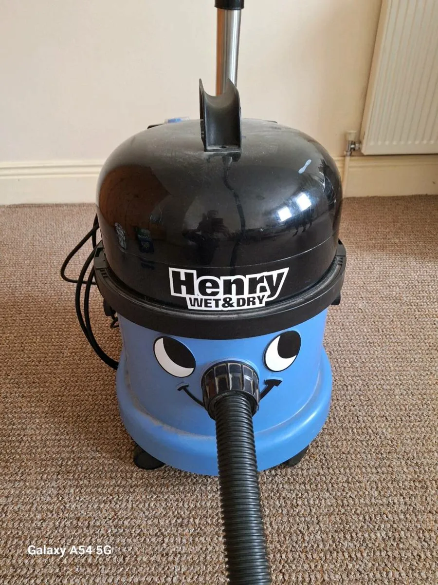 Henry wet and dry vacum cleaner HWD 370 - Image 2