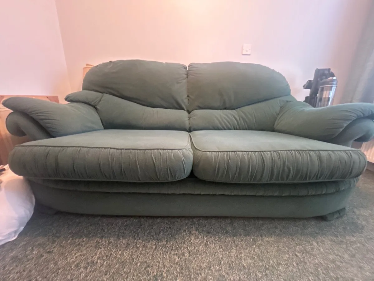 Couch - Image 2