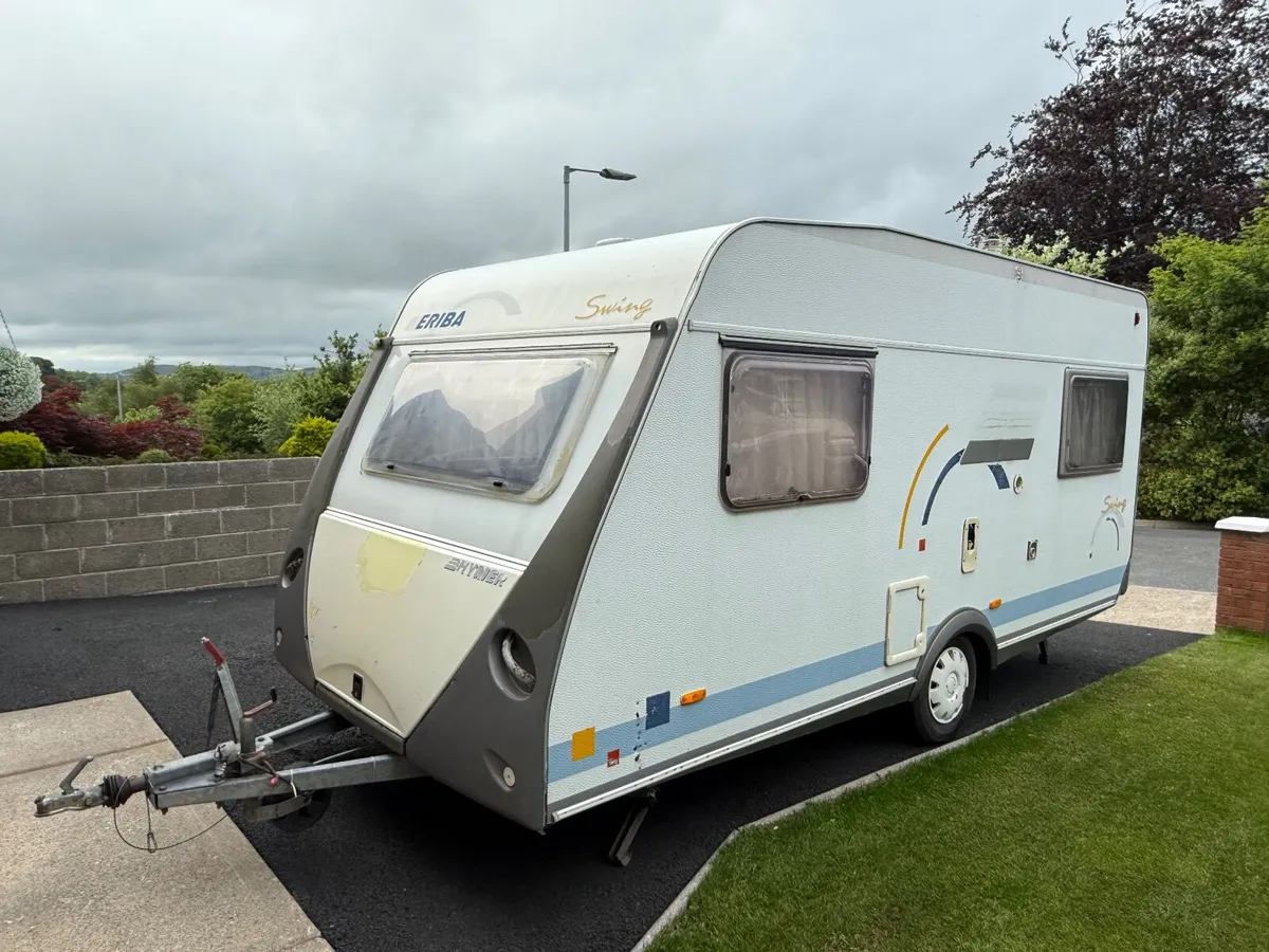 HYMER Eriba Swing 4 berth 16ft - 950 kg Caravan - Image 3