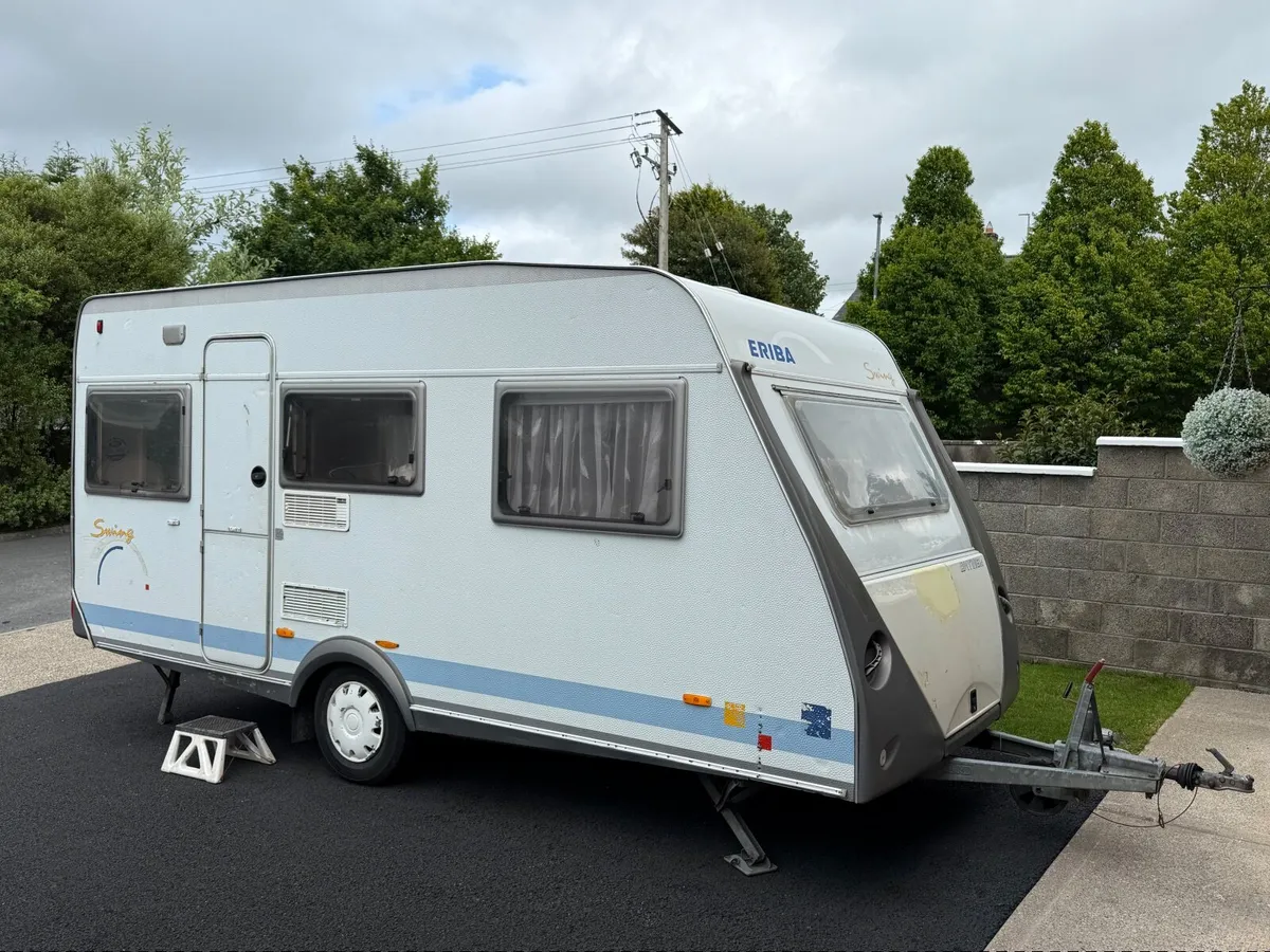 HYMER Eriba Swing 4 berth 16ft - 950 kg Caravan - Image 4