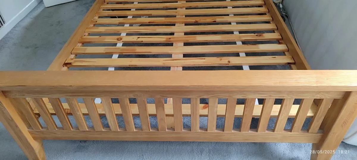 Bed frame - Image 2