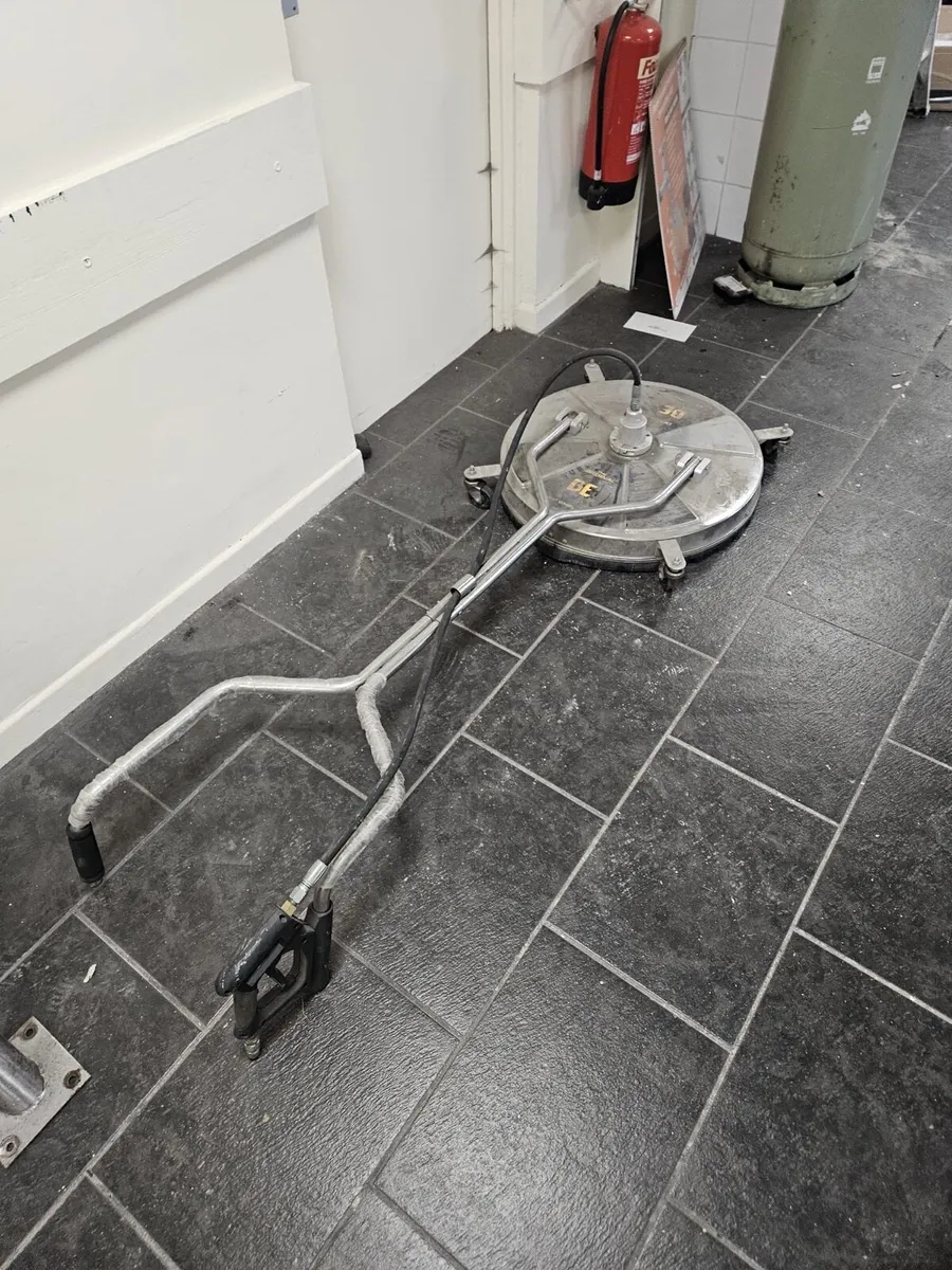 Power washer attachment - Image 1