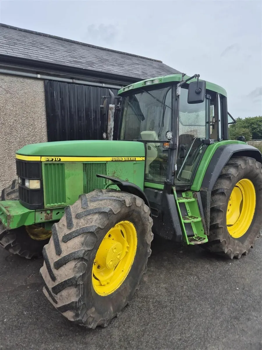 John Deere 6910 - Image 1