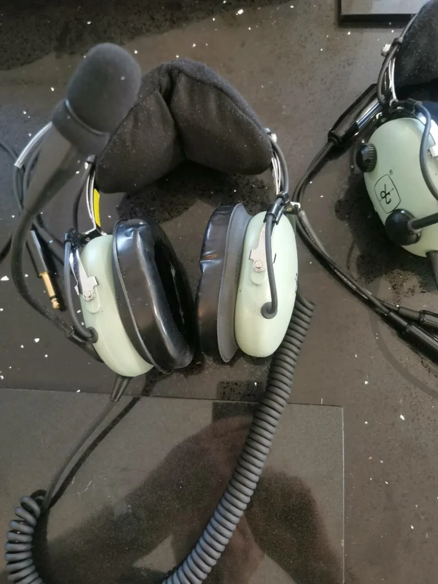 Aviation head sets - Image 2