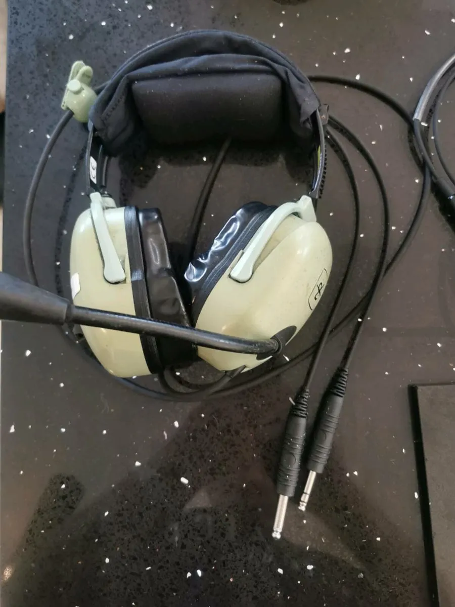 Aviation head sets - Image 3