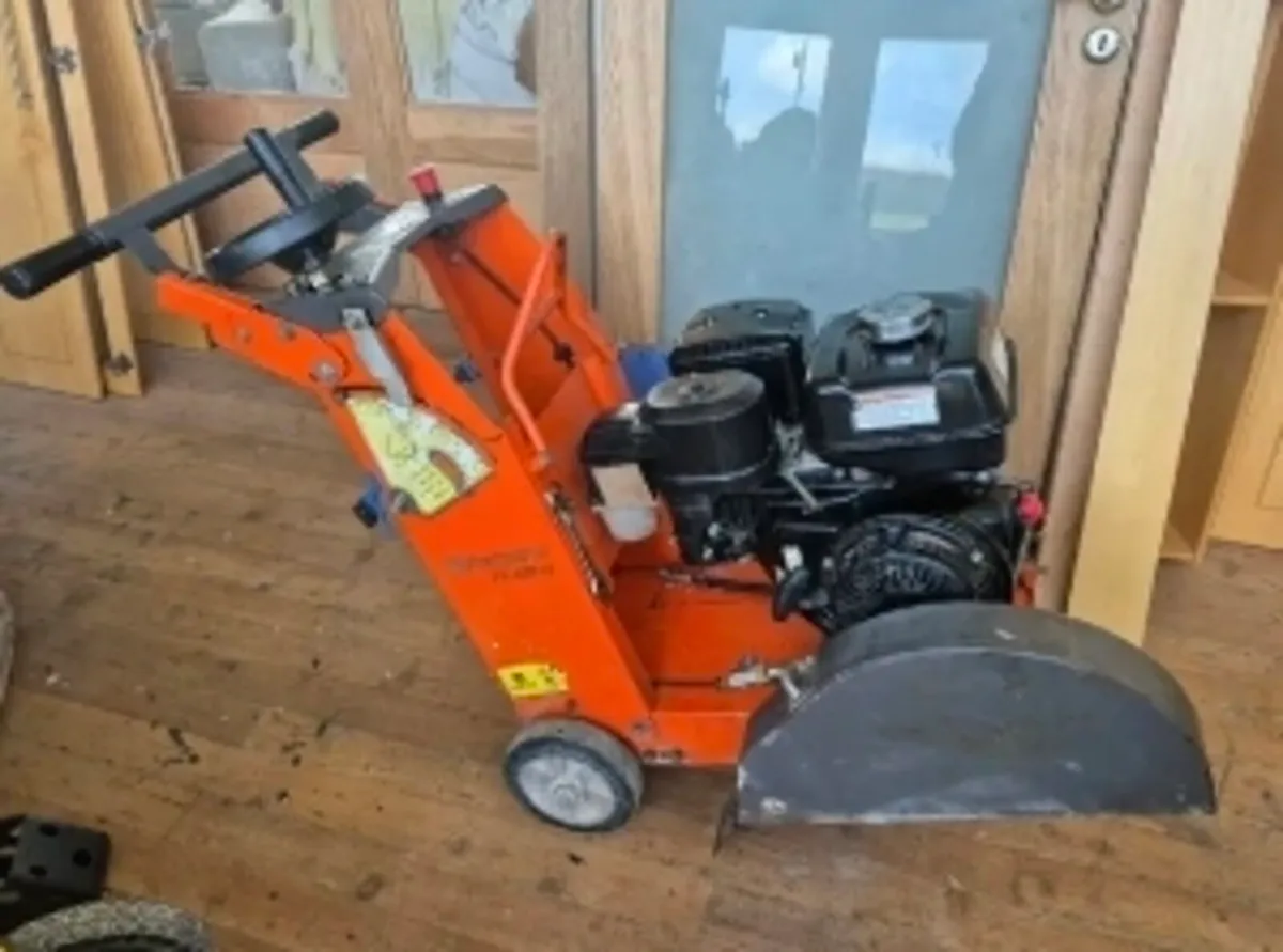 Husqvarna Road Saw
