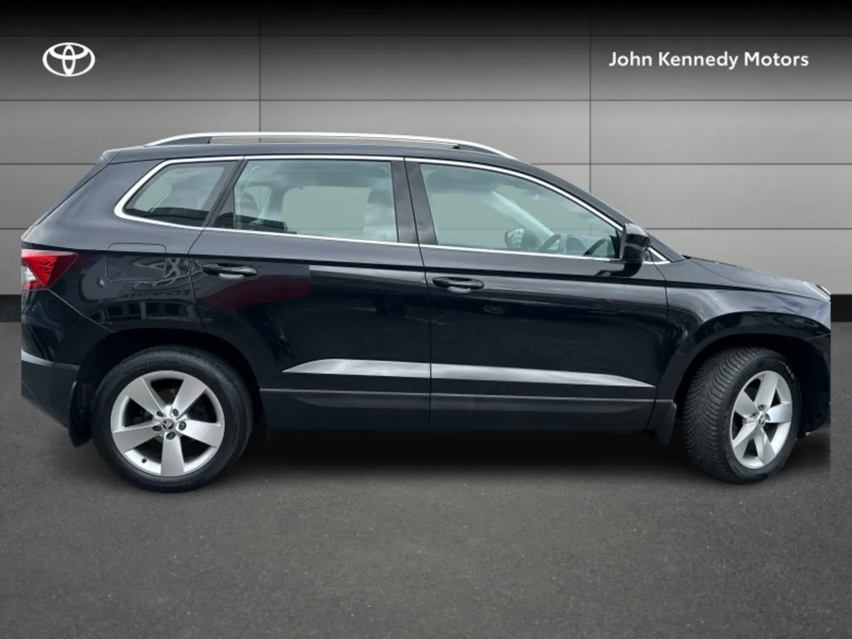 Skoda Karoq AMBITION 1.6 TDI 115HP 4DR - Image 3