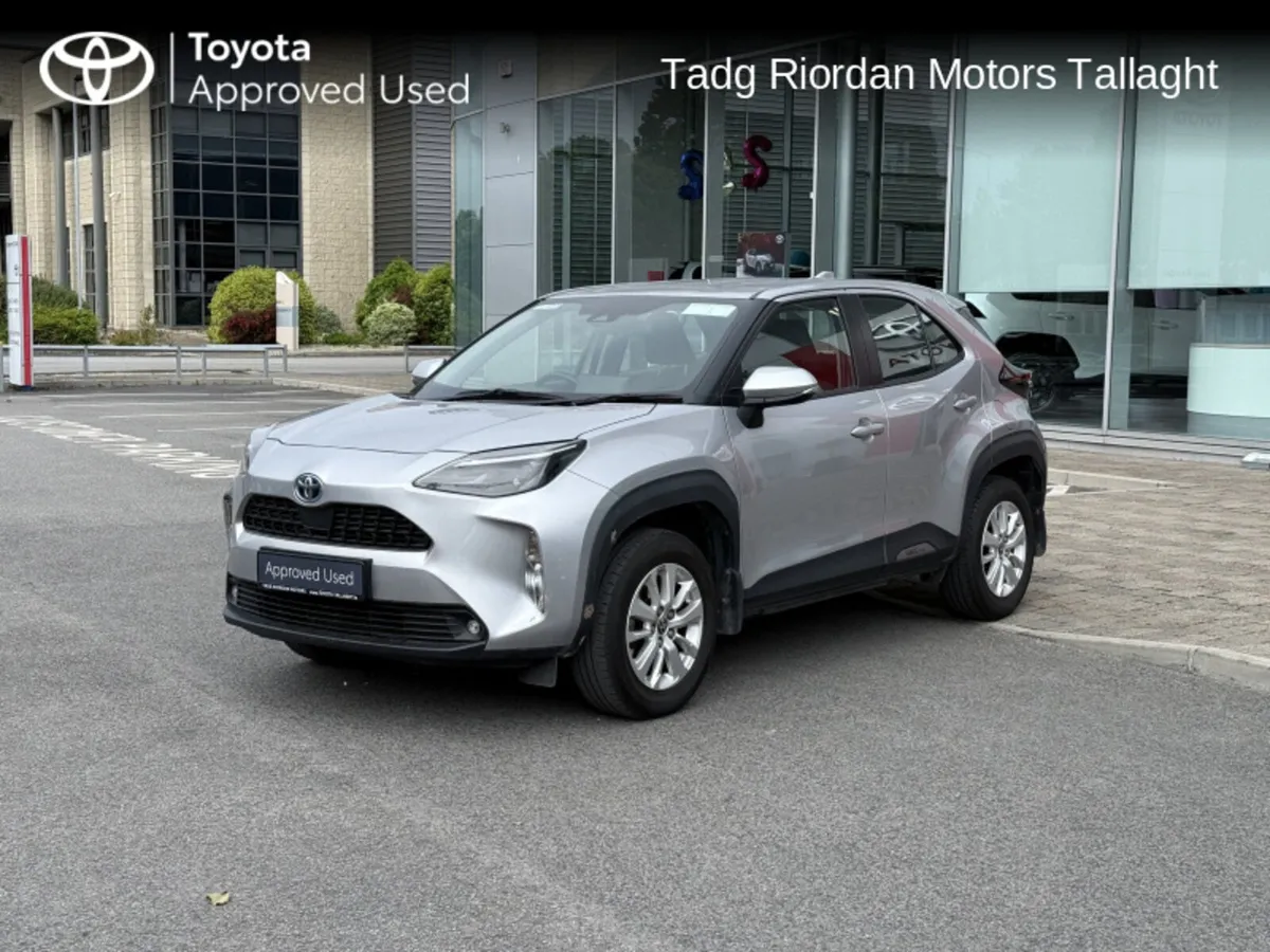 Toyota Yaris Cross LUNA HYBRID - Image 3