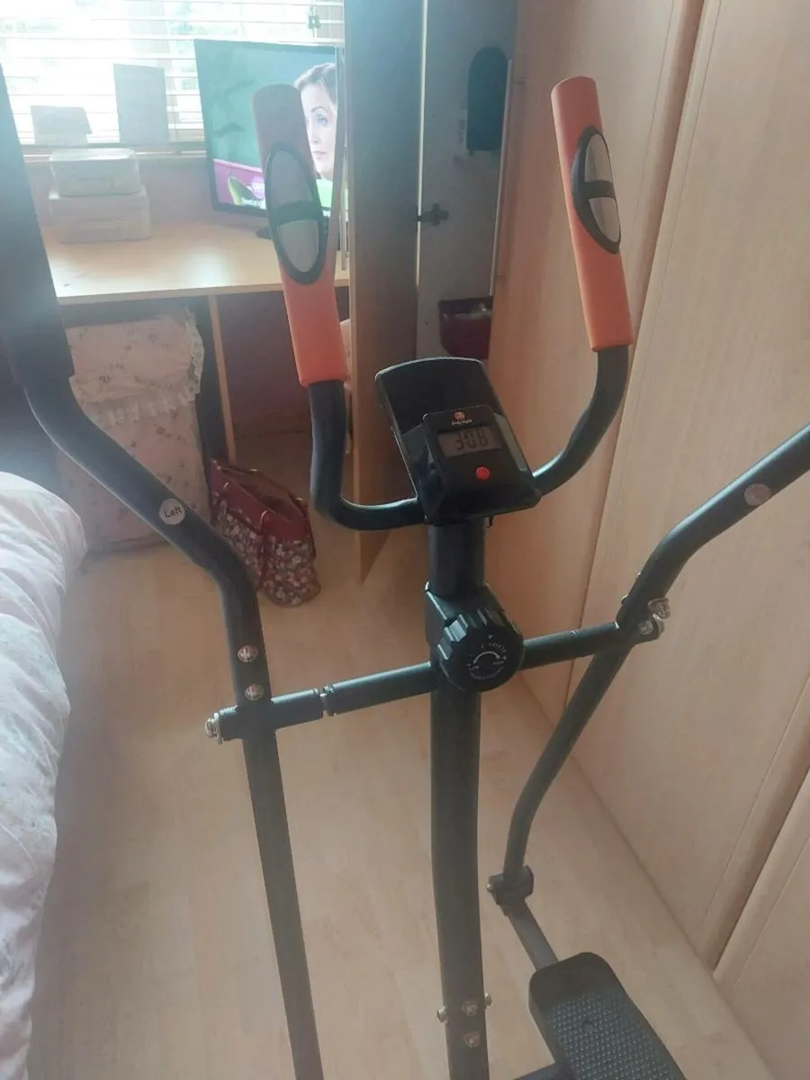Crosstrainer - Image 4