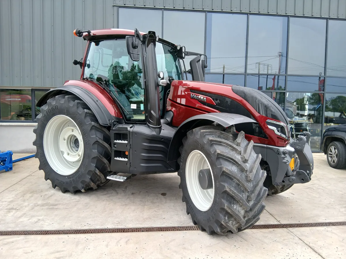 Valtra T235D - Image 3