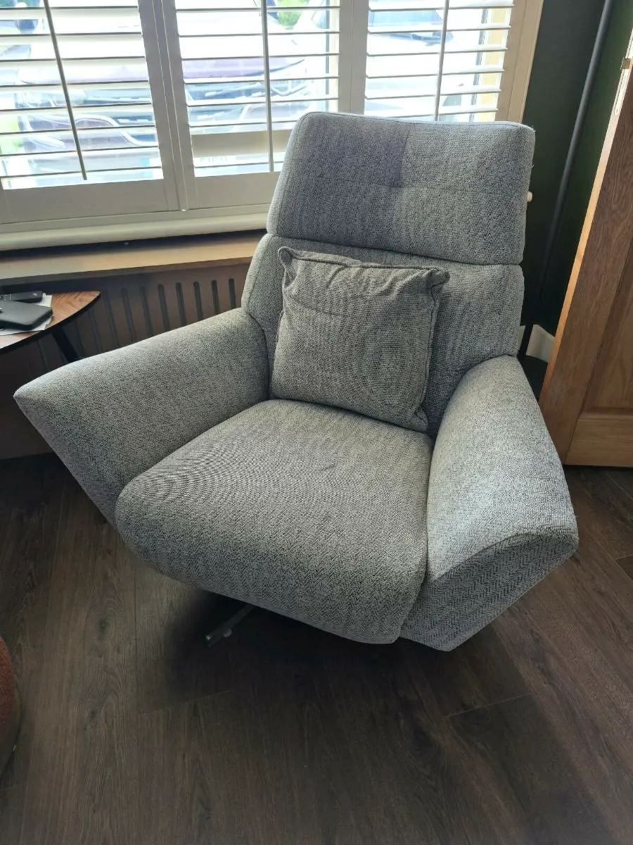 Swivel chair - Image 2
