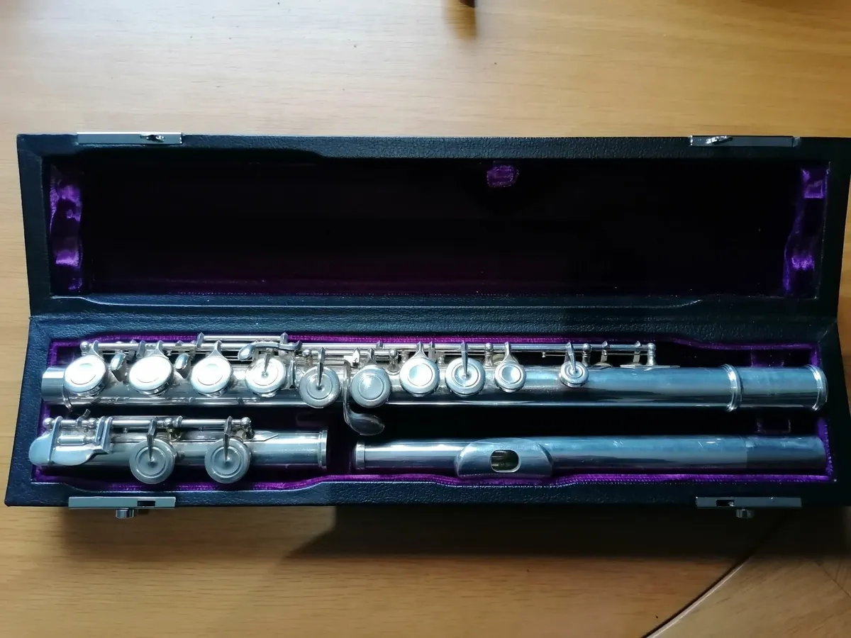 CLASSICAL FLUTE