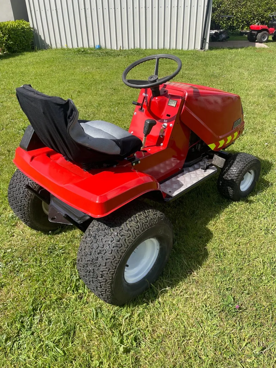 Ride on mower - Image 4