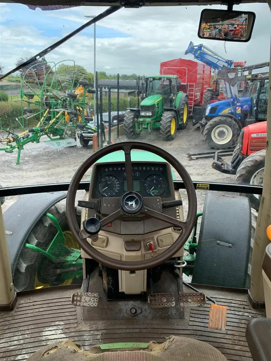 John Deere 6910 - Image 3