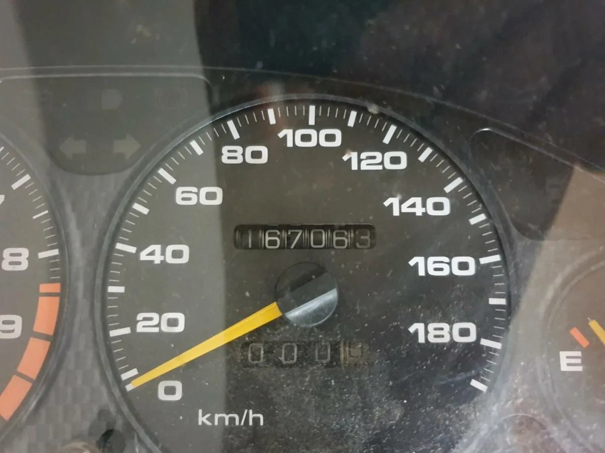 Honda integra dc2 type r parts & h22a - Image 2