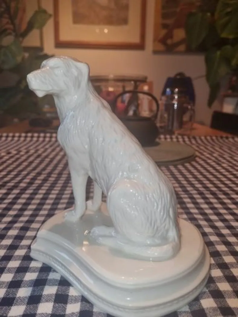 Belleek Collectors Society Limited Edition Dog - Image 4