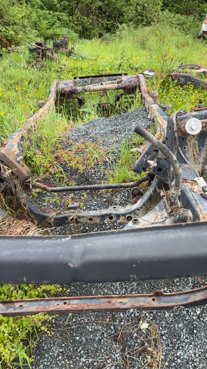 Landcruiser chassis lwb 96 to 03 - Image 1