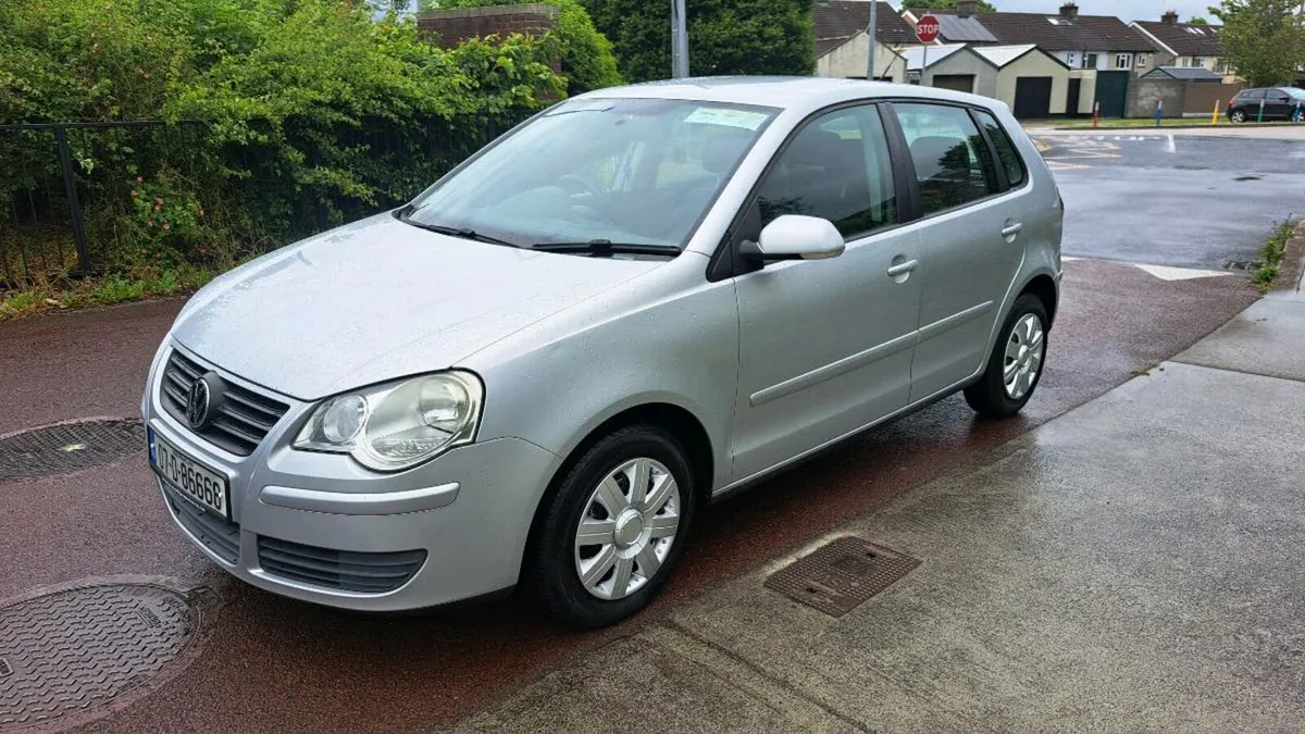 Polo 1..2 petrol new nct  long tax low kilometers - Image 3
