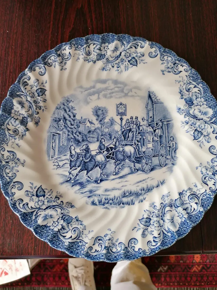 Collectors plates - Image 1
