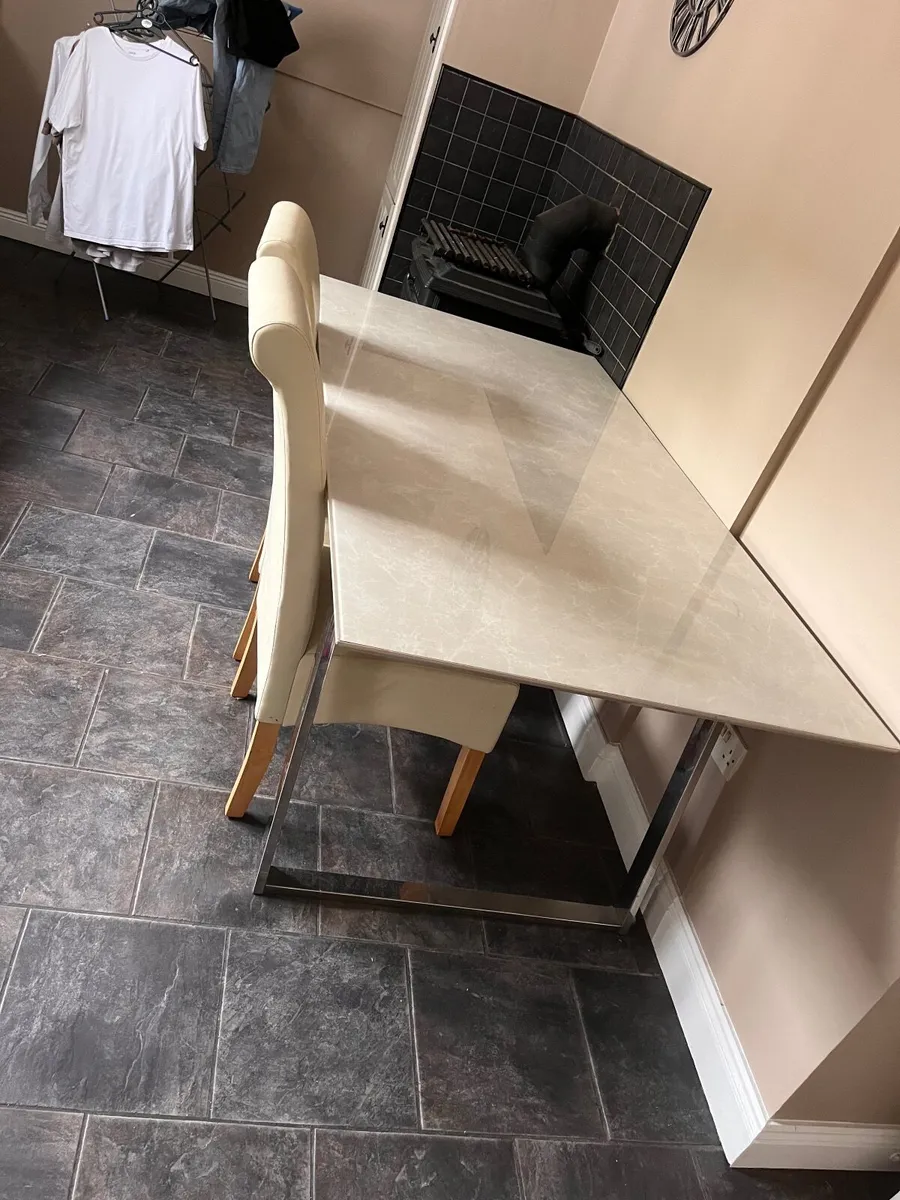 Kitchen Table - Image 2