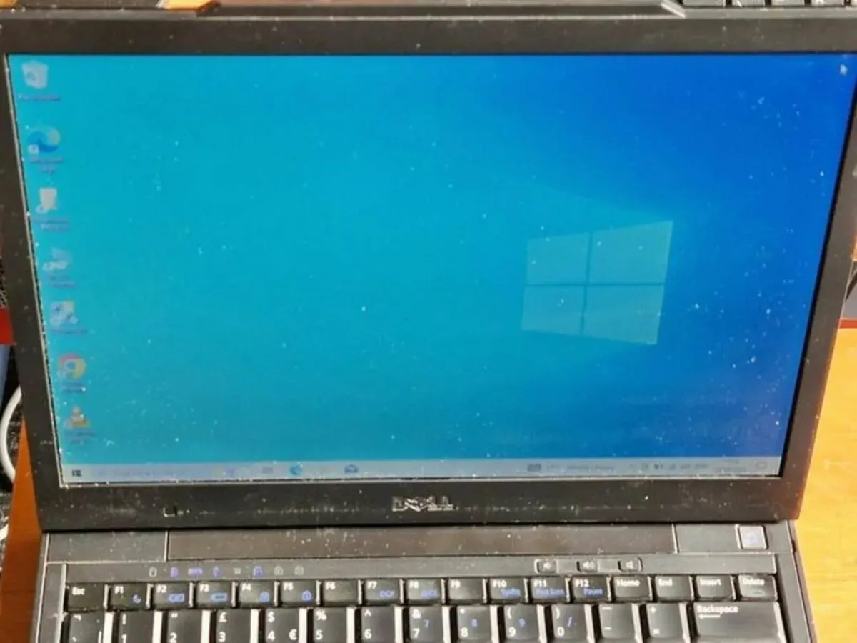 Dell Latitude Laptop E4300 5GB RAM 250GB HDD Win10 - Image 2