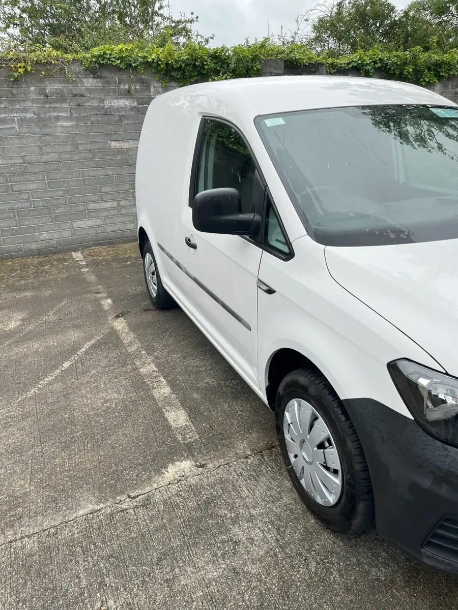 VW Caddy - 2018 -20TDi -New CVRT & Tax (No Vat) - Image 4
