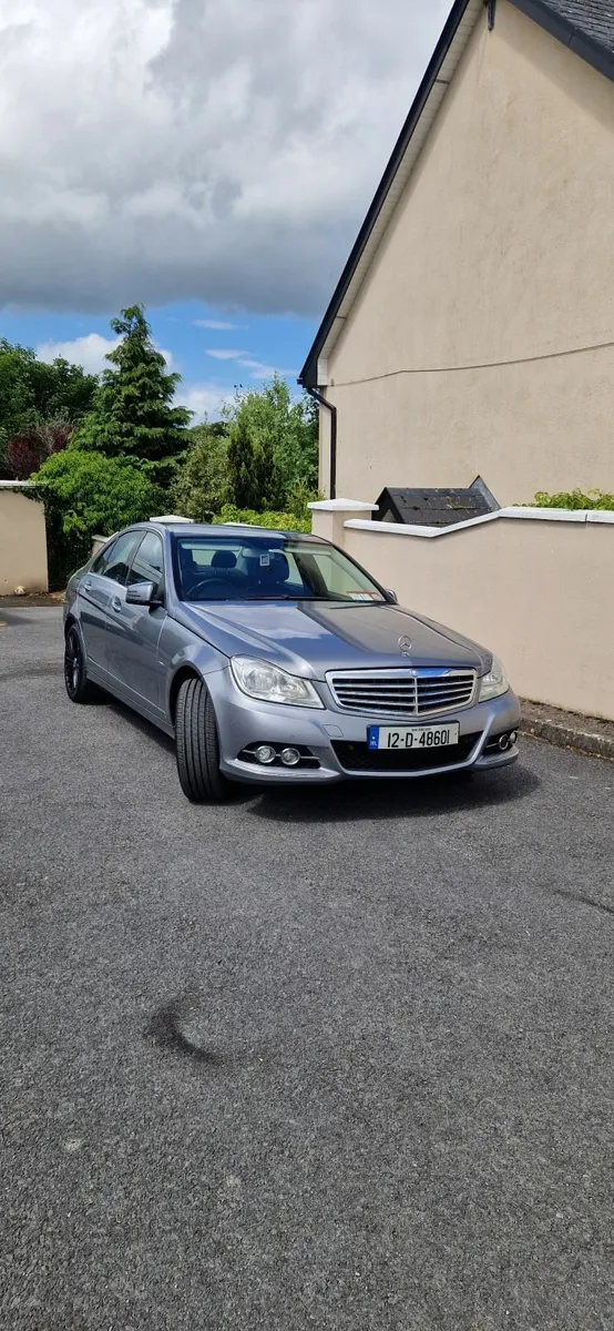 Mercedes-Benz C-Class 2012 - Image 3