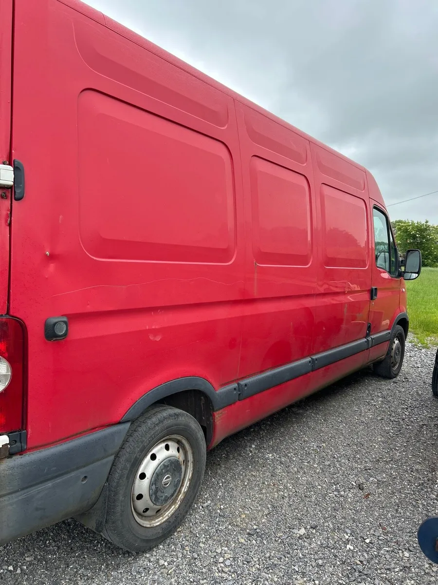 Van - Image 3