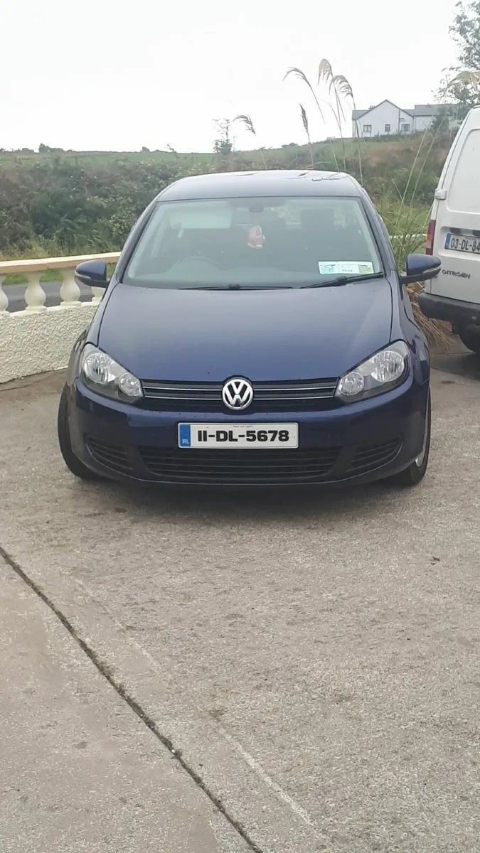 Volkswagen Golf 2011 - Image 1