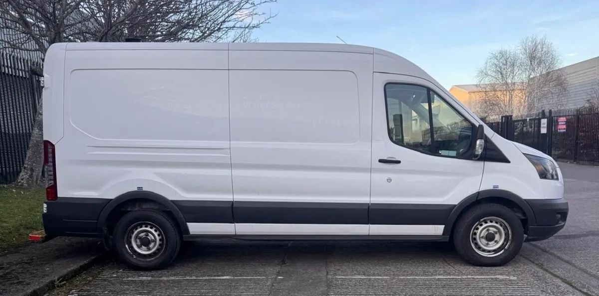 172 Ford Transit 4x4 97,000Kms - Image 2