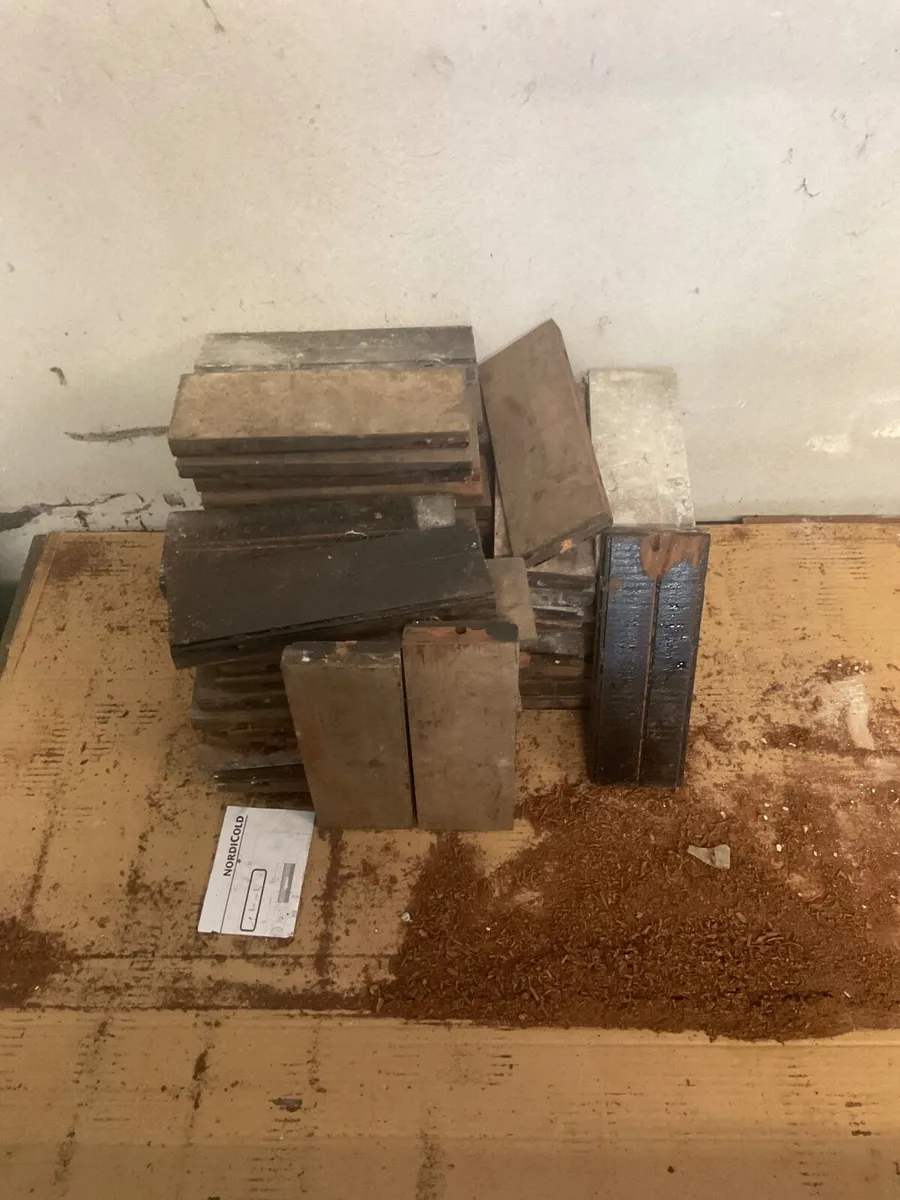 Original parquet flooring - Image 1