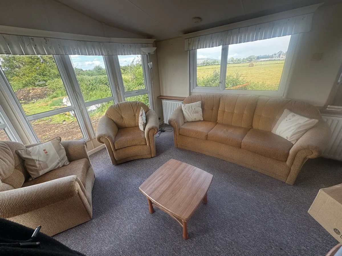 Two swivel armchairs and a couch bed - Image 1