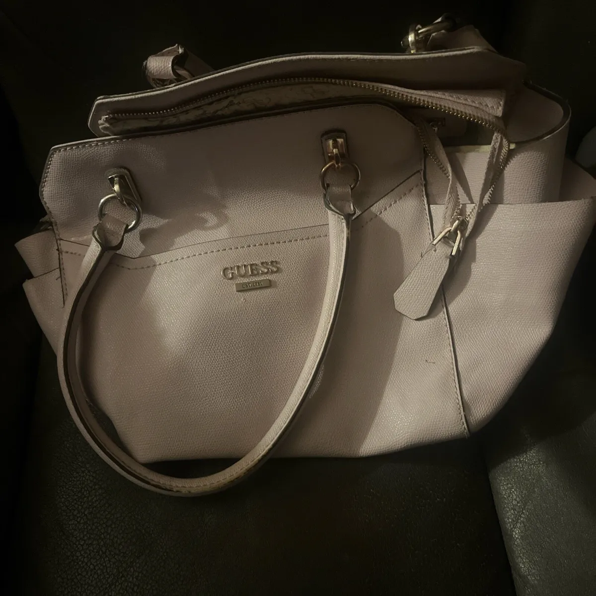 Guess handbag - Image 1