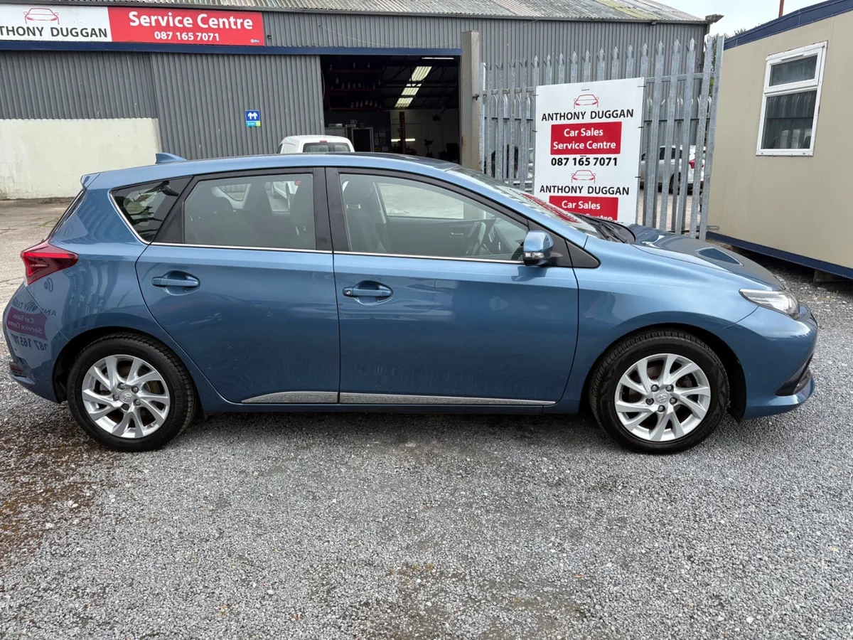 2016 Toyota Auris 1.2 Luna - Image 2