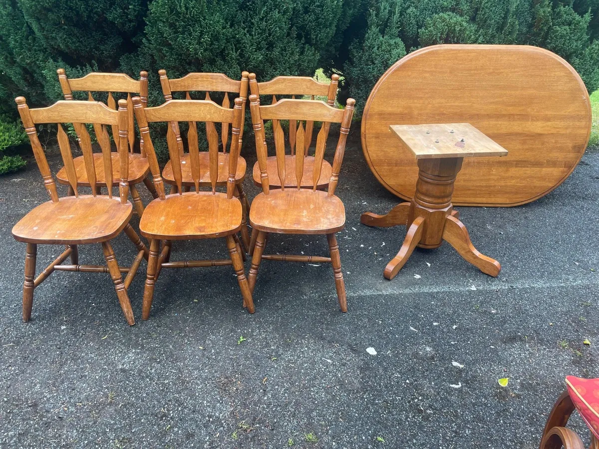 Wooden kitchen table + 6 chairs set €200 - Image 2