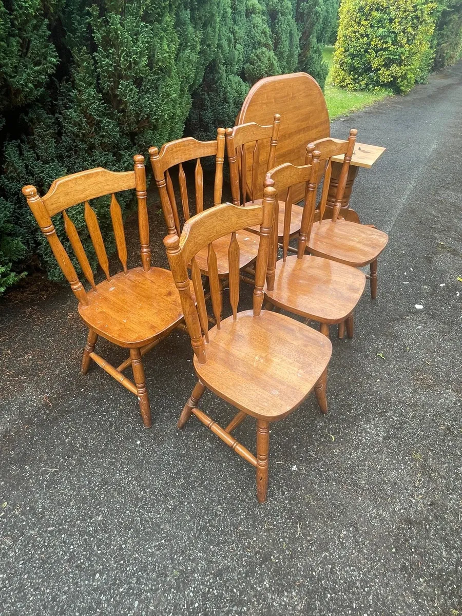 Wooden kitchen table + 6 chairs set €200 - Image 4