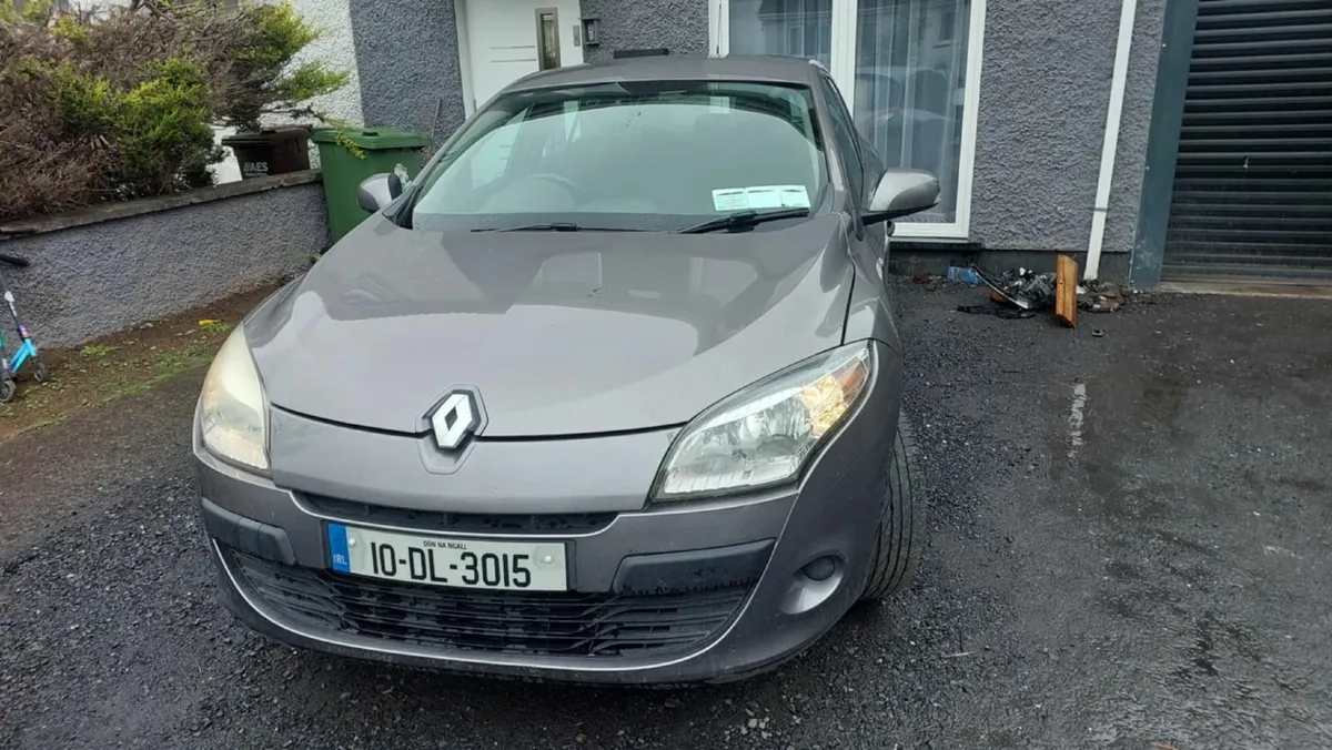 Renault Megane 2010 - Image 1