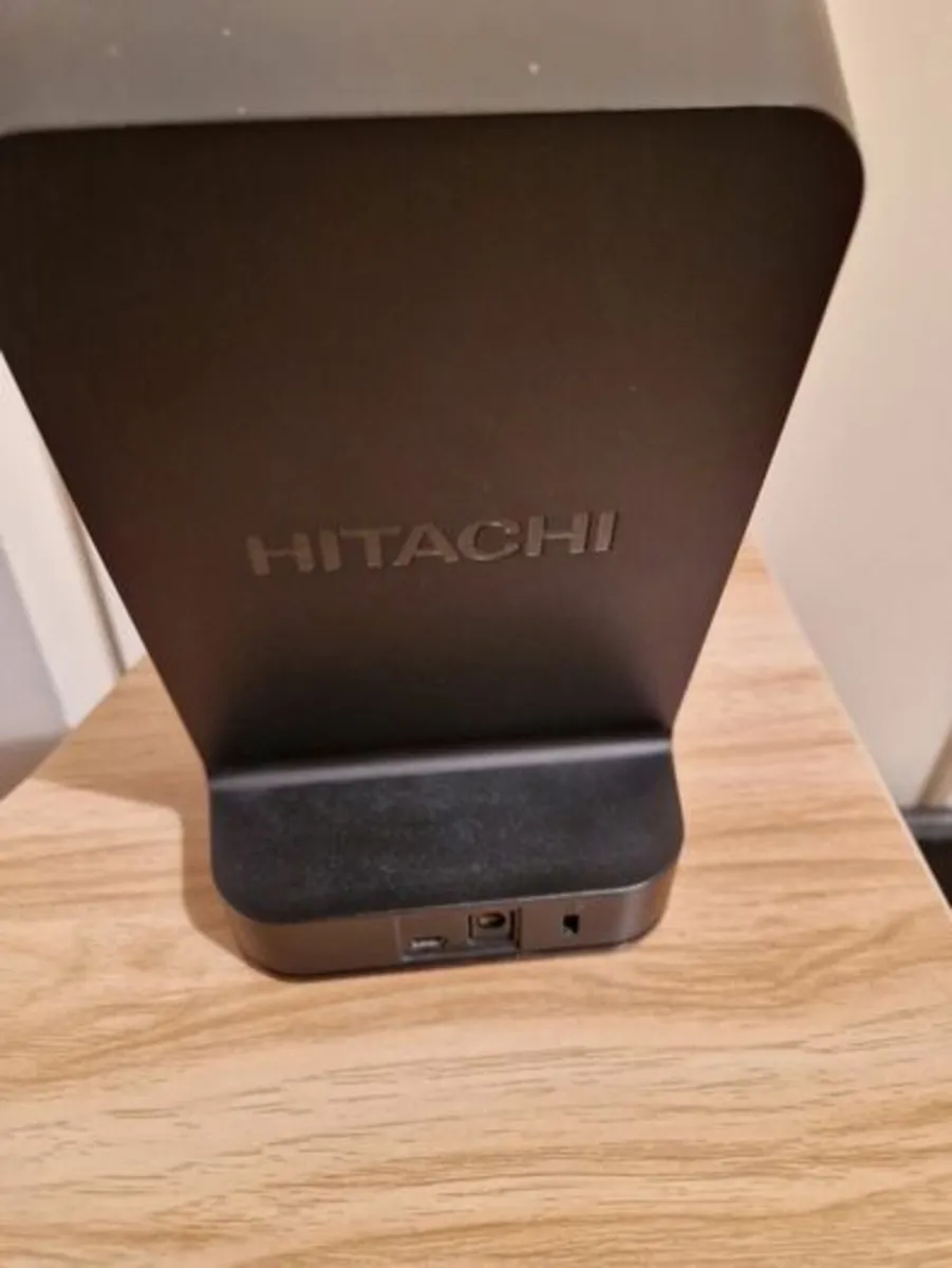 Hitachi LifeStudio 1 Terrabyte external Hard Drive - Image 2