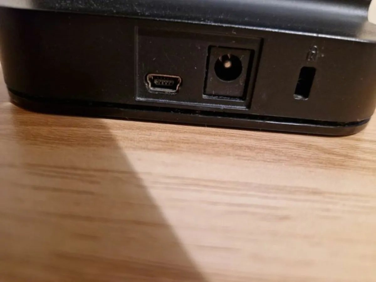 Hitachi LifeStudio 1 Terrabyte external Hard Drive - Image 3