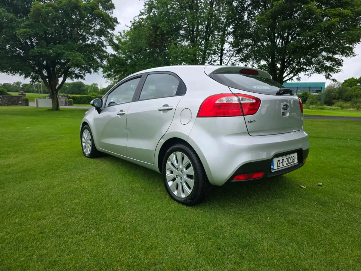 Kia rio ( NCT AND TAX ) ONLY 68 KILOMETERS !! - Image 4