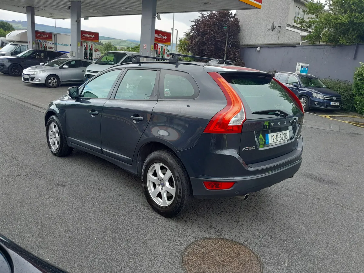 Volvo XC60 2012 five cylinder - Image 4