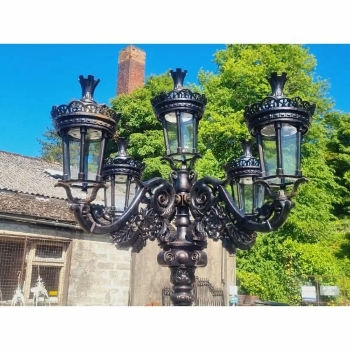 Cast Iron Street Lamp – D1075 - Image 1