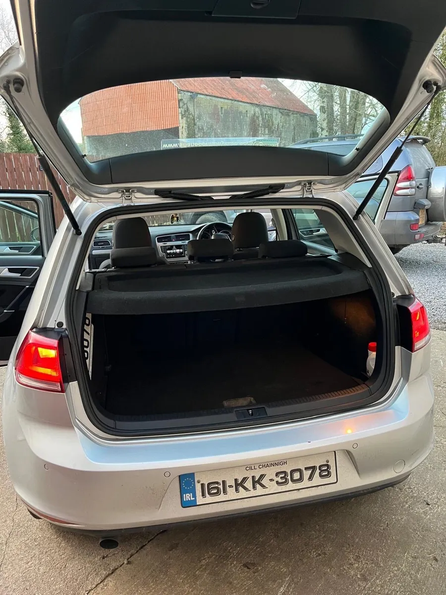Volkswagen Golf - Image 4
